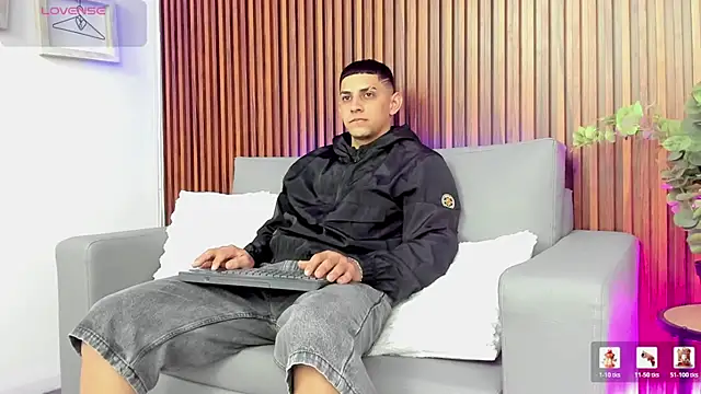Alex cute77 online show from 05/19/26, 12:11