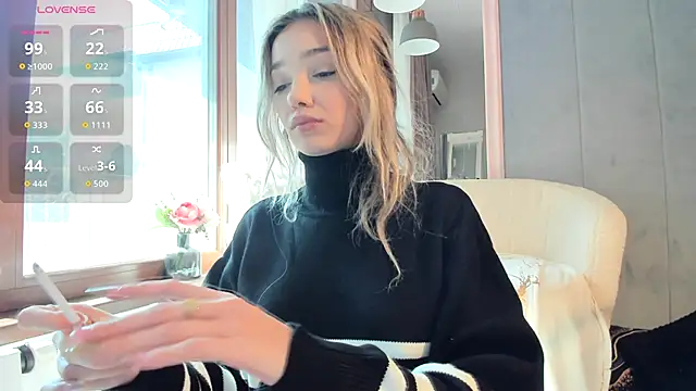 Snapshot of Sassy_Teen chatting on 09/30/25, 09:47 Sassy Teen online show from 09/30/25, 09:47