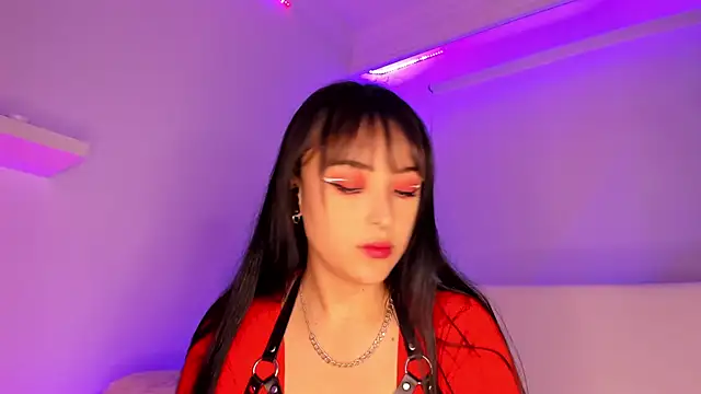 Snapshot of Gloomydoll chatting on 01/18/25, 05:48 Gloomydoll online show from 01/18/25, 05:48