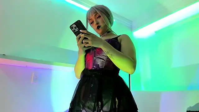 Snapshot of Gloomydoll chatting on 02/12/25, 08:40 Gloomydoll online show from 02/12/25, 08:40