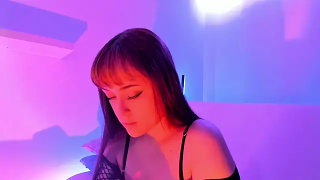 Snapshot of Gloomydoll chatting on 02/21/25, 02:27 Gloomydoll online show from 02/21/25, 02:27