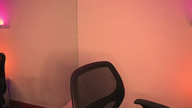 Gloomydoll online show from 02/06/26, 08:01