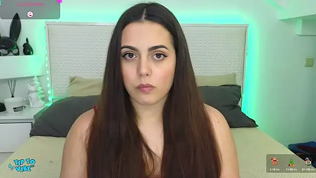 Snapshot of Eva_Rogers_ chatting on 12/16/24, 02:49 Eva Rogers  online show from 12/16/24, 02:49