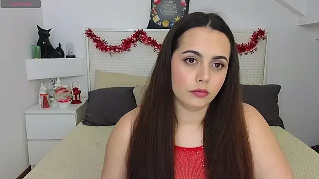 Snapshot of Eva_Rogers_ chatting on 12/27/24, 02:12 Eva Rogers  online show from 12/27/24, 02:12