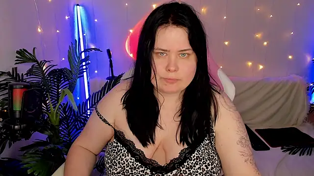 Akemi BBW online show from 12/17/24, 06:53