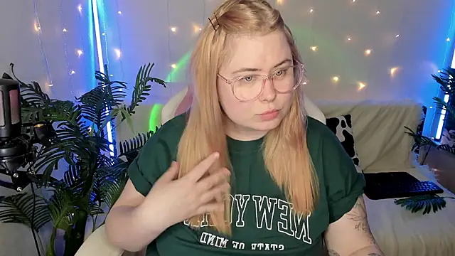 Akemi BBW online show from 01/17/25, 06:02