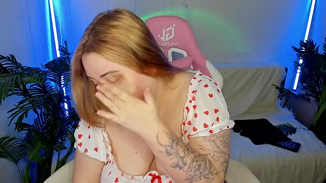 Akemi BBW online show from 01/27/25, 07:45