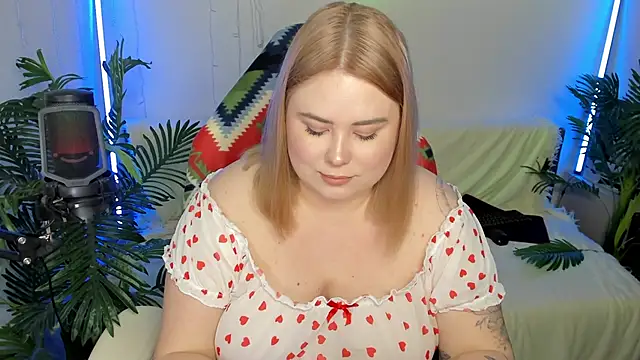 Akemi BBW online show from 02/09/25, 10:21