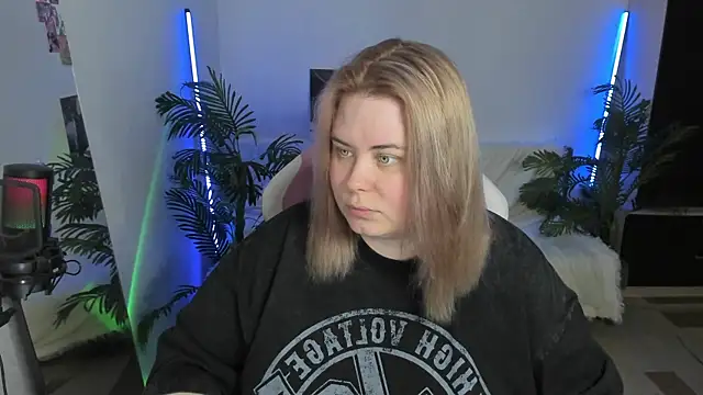 Akemi BBW online show from 02/28/25, 07:35