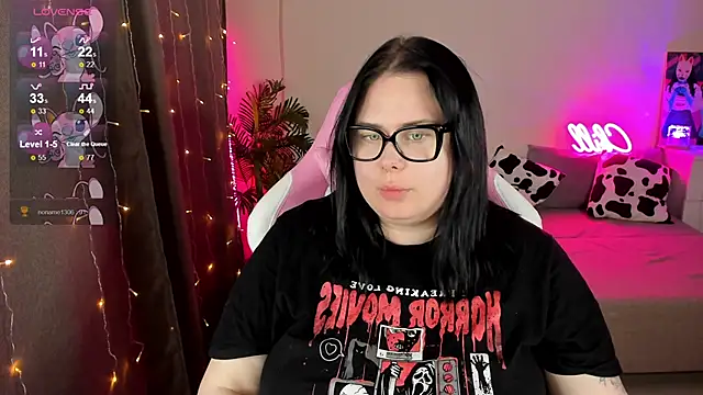 Akemi BBW online show from 11/18/25, 06:23