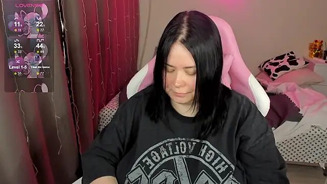 Snapshot of Akemi_BBW chatting on 03/27/26, 10:15 Akemi BBW online show from 03/27/26, 10:15