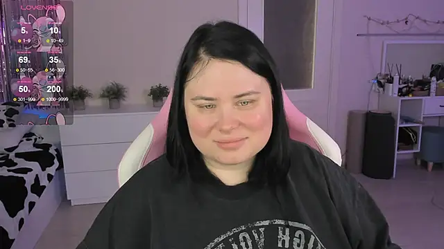 Akemi BBW online show from 05/19/26, 08:31