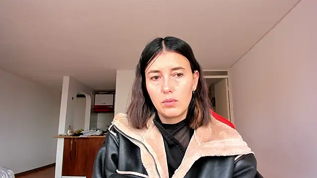 zoe jeane beker online show from 02/24/25, 08:14