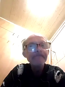 oksana722 online show from 10/05/25, 09:34