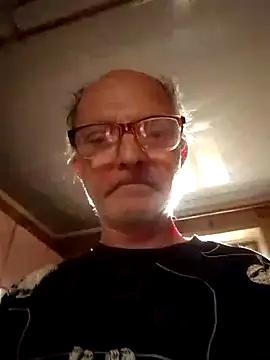 oksana722 online show from 10/13/25, 06:24