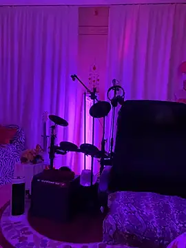 Snapshot of karrola chatting on 01/19/25, 09:13 karrola online show from 01/19/25, 09:13