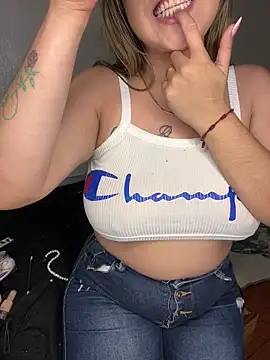 Snapshot of zoe_adhara chatting on 01/08/25, 09:23 zoe adhara online show from 01/08/25, 09:23