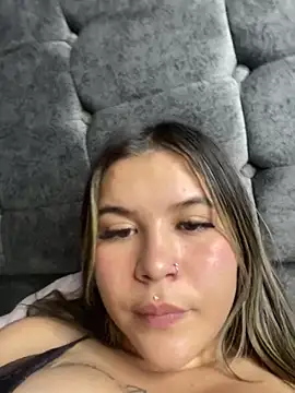 Snapshot of zoe_adhara chatting on 03/14/25, 03:04 zoe adhara online show from 03/14/25, 03:04