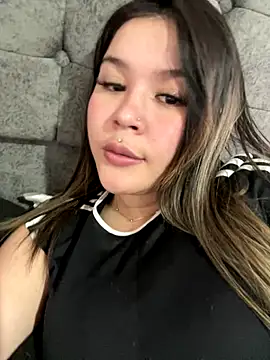 Snapshot of zoe_adhara chatting on 10/03/25, 09:12 zoe adhara online show from 10/03/25, 09:12