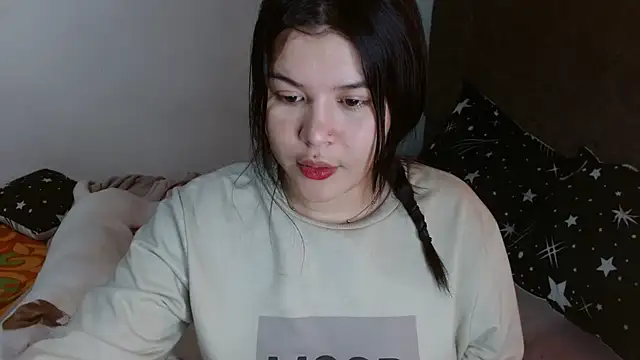 Snapshot of zoe_adhara chatting on 11/04/25, 07:46 zoe adhara online show from 11/04/25, 07:46