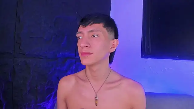 Snapshot of DereckCooperr chatting on 03/05/26, 02:18 DereckCooperr online show from 03/05/26, 02:18