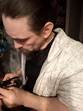 Snapshot of teekoine1 chatting on 01/11/25, 01:16 teekoine1 online show from 01/11/25, 01:16