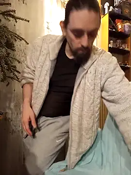 Snapshot of teekoine1 chatting on 01/15/25, 04:04 teekoine1 online show from 01/15/25, 04:04