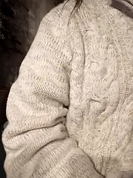 Snapshot of teekoine1 chatting on 01/17/25, 05:11 teekoine1 online show from 01/17/25, 05:11