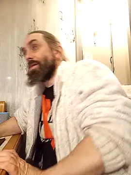 Snapshot of teekoine1 chatting on 10/29/25, 10:11 teekoine1 online show from 10/29/25, 10:11