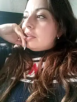 Snapshot of seherlatin chatting on 01/26/25, 10:24 seherlatin online show from 01/26/25, 10:24