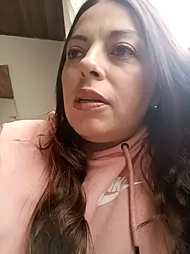 Snapshot of seherlatin chatting on 02/04/25, 07:22 seherlatin online show from 02/04/25, 07:22