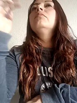 Snapshot of seherlatin chatting on 02/06/25, 09:17 seherlatin online show from 02/06/25, 09:17