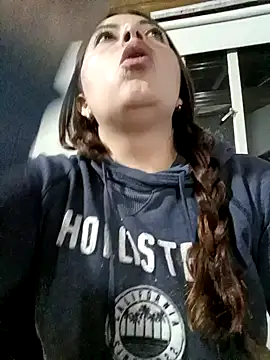 Snapshot of seherlatin chatting on 02/07/25, 01:47 seherlatin online show from 02/07/25, 01:47