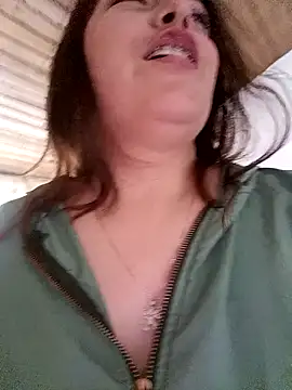 Snapshot of seherlatin chatting on 02/09/25, 06:37 seherlatin online show from 02/09/25, 06:37