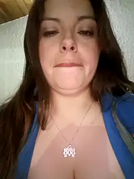 Snapshot of seherlatin chatting on 02/10/25, 11:45 seherlatin online show from 02/10/25, 11:45