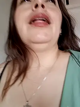 Snapshot of seherlatin chatting on 02/16/25, 09:27 seherlatin online show from 02/16/25, 09:27