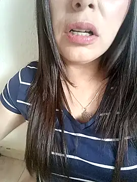 Snapshot of seherlatin chatting on 02/17/25, 06:48 seherlatin online show from 02/17/25, 06:48