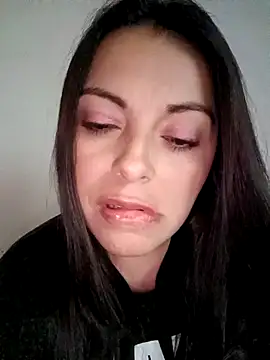 Snapshot of seherlatin chatting on 02/20/25, 11:10 seherlatin online show from 02/20/25, 11:10