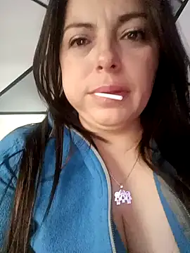 Snapshot of seherlatin chatting on 02/21/25, 08:38 seherlatin online show from 02/21/25, 08:38