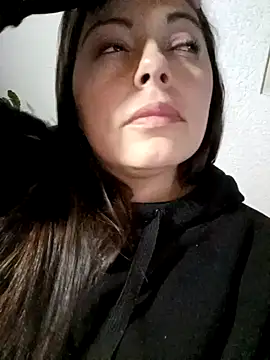 Snapshot of seherlatin chatting on 02/28/25, 02:20 seherlatin online show from 02/28/25, 02:20