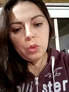 Snapshot of seherlatin chatting on 03/03/25, 02:04 seherlatin online show from 03/03/25, 02:04