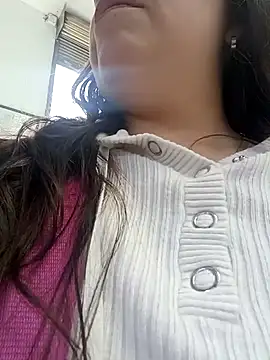 Snapshot of seherlatin chatting on 03/03/25, 08:54 seherlatin online show from 03/03/25, 08:54