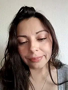 Snapshot of seherlatin chatting on 03/07/25, 09:27 seherlatin online show from 03/07/25, 09:27