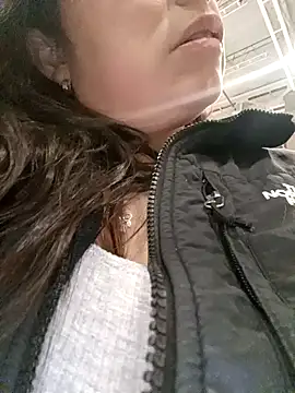 Snapshot of seherlatin chatting on 03/11/25, 10:09 seherlatin online show from 03/11/25, 10:09