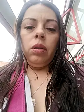 Snapshot of seherlatin chatting on 03/14/25, 02:30 seherlatin online show from 03/14/25, 02:30