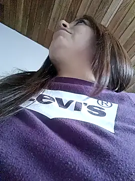 Snapshot of seherlatin chatting on 10/04/25, 08:40 seherlatin online show from 10/04/25, 08:40