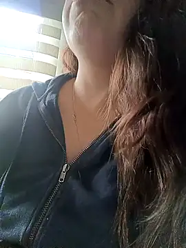 Snapshot of seherlatin chatting on 10/06/25, 07:55 seherlatin online show from 10/06/25, 07:55