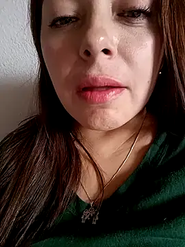 Snapshot of seherlatin chatting on 10/26/25, 08:15 seherlatin online show from 10/26/25, 08:15