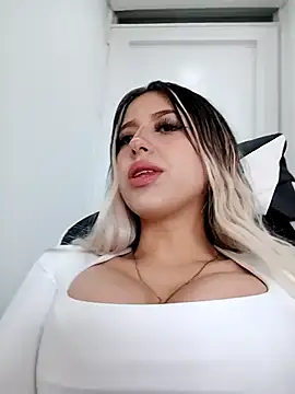 Snapshot of eva-2023 chatting on 11/09/25, 05:55 eva-2023 online show from 11/09/25, 05:55