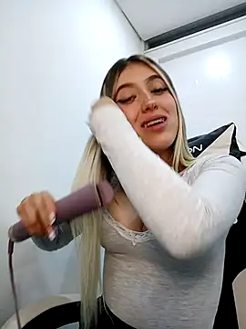 Snapshot of eva-2023 chatting on 02/25/26, 01:04 eva-2023 online show from 02/25/26, 01:04